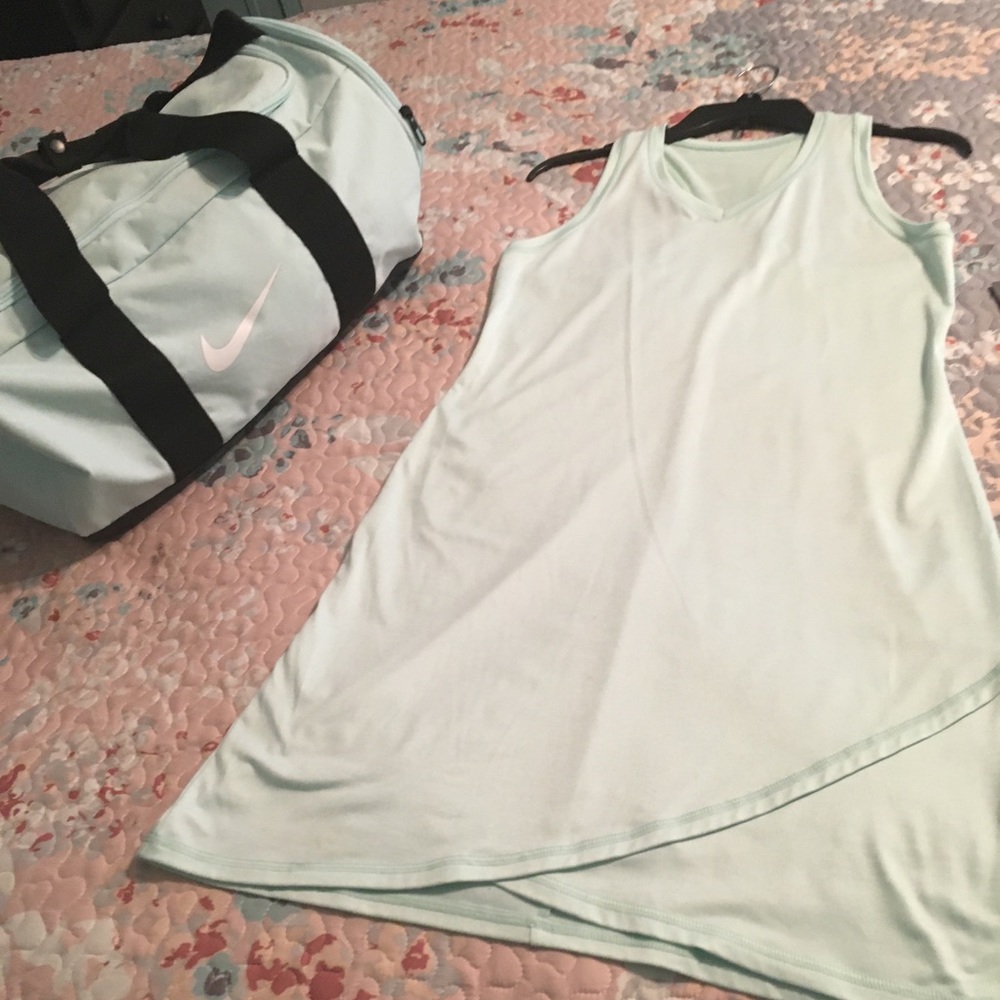 Sporty Bundle Dress &  Nike Duffel Bag
